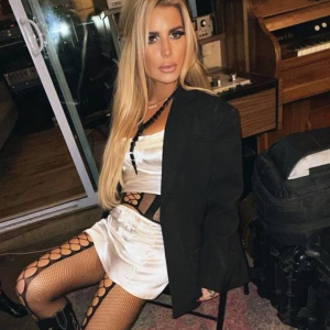 Внешность экстремально похудевшей Джессики Симпсон на новом фото удивила фанатов