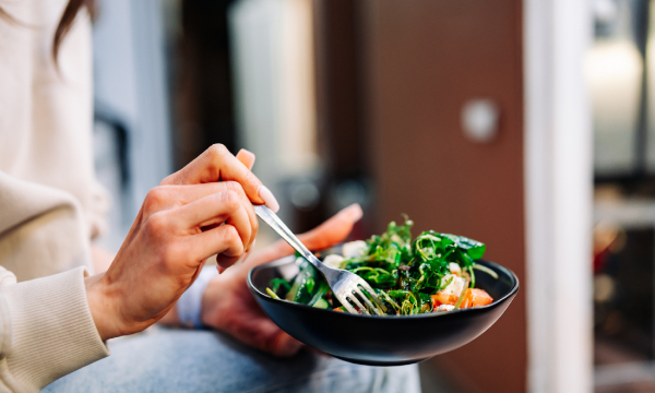 Диетолог перечислила омолаживающие продукты для людей старше 50 лет