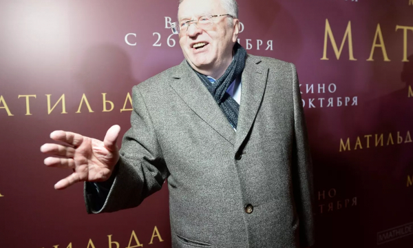 Суд признал внебрачного сына Жириновского